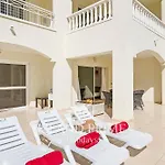 Διαμέρισμα 3x Bedroom With Heated Pool Og101 *