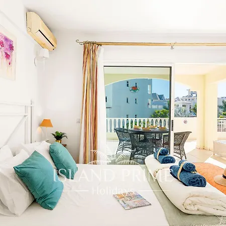 Apartment 3x Bedroom With Heated Pool Og101